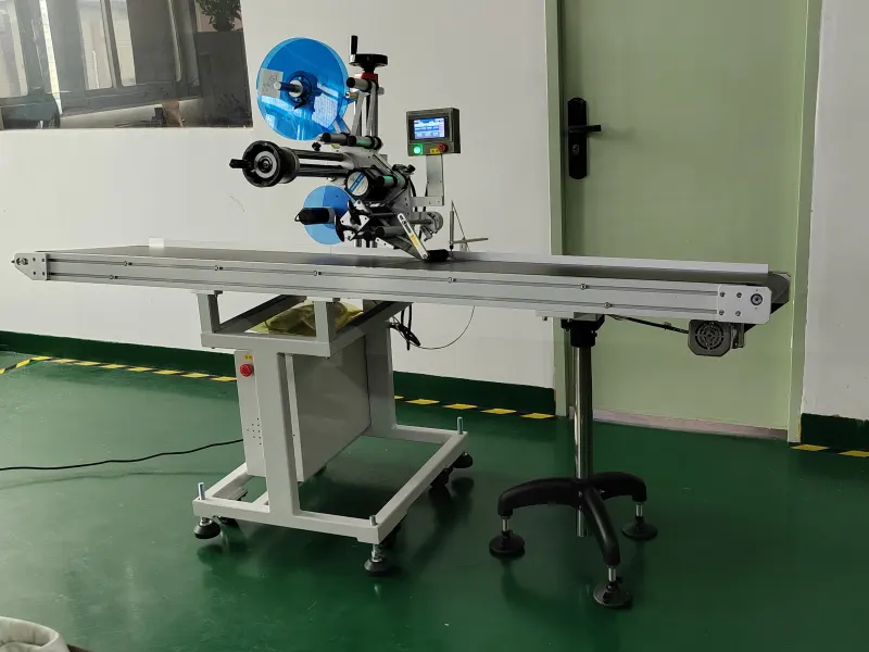 Automatic Flat Labeling Machine Bag Card — Machine & packaging view 6