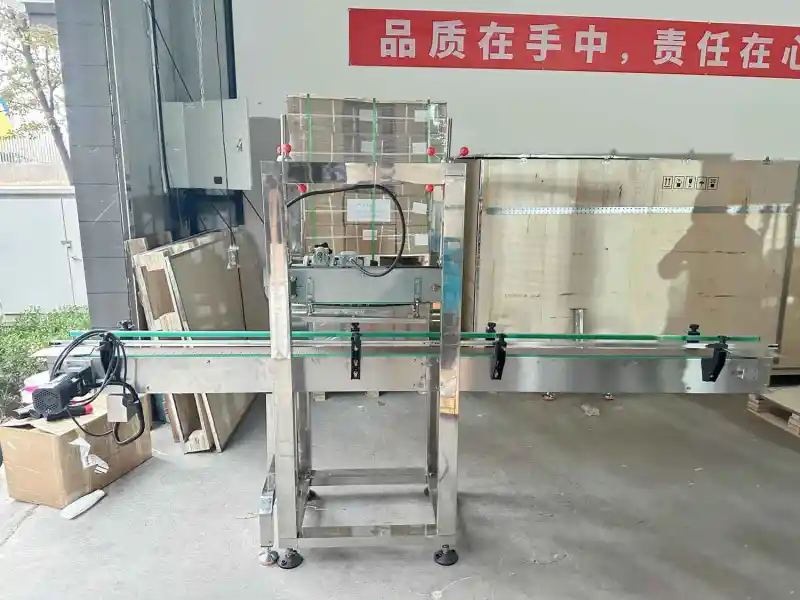 Custom Automatic Plastic PET Round Bottle — Machine & packaging view 2